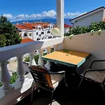 Ara-talan Lägenhet Baška