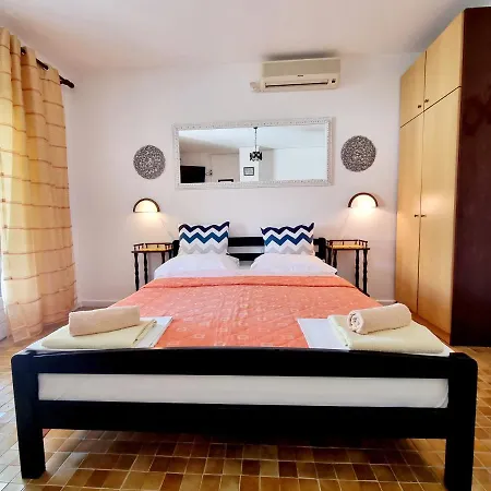 Ara-talan Apartment *
