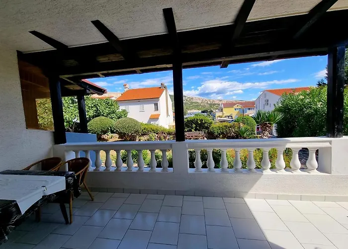 Ara-talan Apartment *