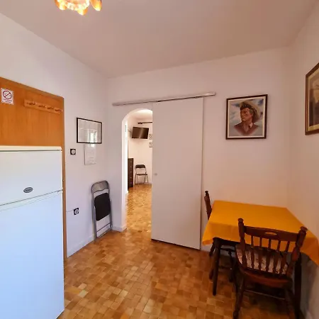 Ara-talan Apartament *