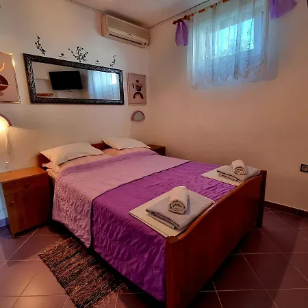 Ara-talan Apartament *